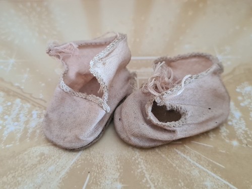 Chaussures poupées anciennes - poupées,