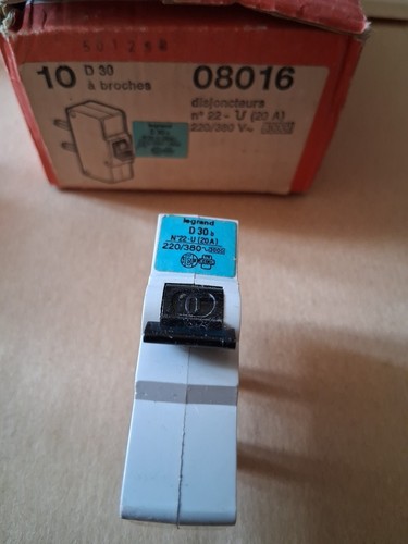 Legrand disjoncteur broche - legrand,
