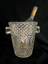 Seau à champagne, en cristal taillé, pointe de diamant, anses losanges, lumineux
