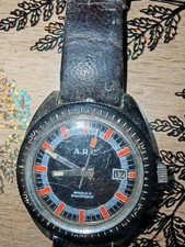 Ancienne MONTRE/ PLONGEE