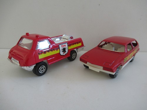 Miniature pompiers corgi cubs - pompiers,