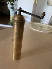 Ancien très beau moulin à café, poivre ou épices