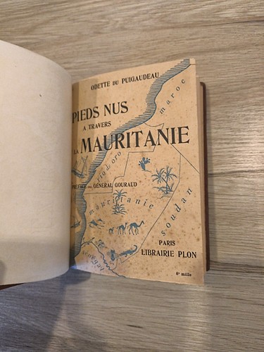 Livre pieds nus travers la - pieds, à
