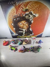 LOT FIGURINES JOUETS MC