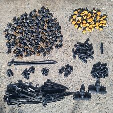 Lot arrosage goutte-à-goutte incluant 260+ goutteurs, piquets, raccords diam. 16