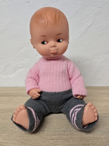 Jolie poupée plastique famosa - poupée,