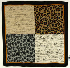 Authentique foulard " Blumarine "