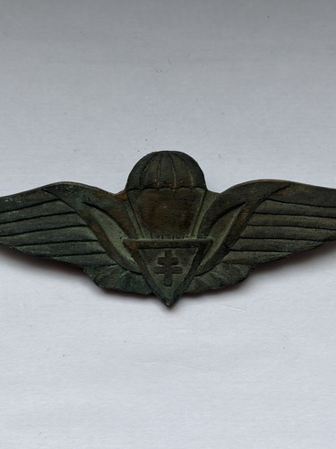 Insigne brevet parachutiste - brevet,