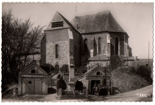 Fr02 voulpaix eglise monument - voulpaix,