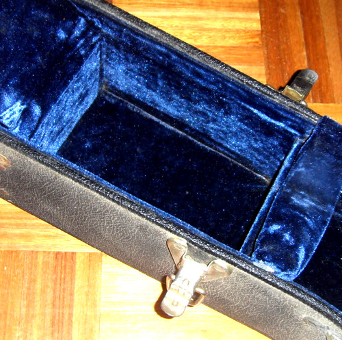 Velours bleu ancienne valise - -,