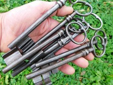Lot de 8 Anciennes grandes clés, grosses clefs de Serrure, Antique French Key
