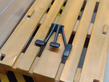 1/18  Pédales Peugeot 403