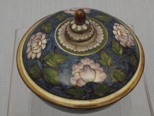 Boite en porcelaine "Melarti"