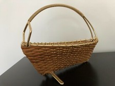 porte-bouteille osier et métal doré vintage vin table chic déco élégant raffiné 