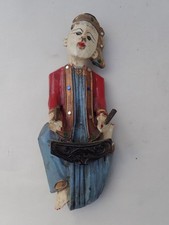 Ancienne statue murale