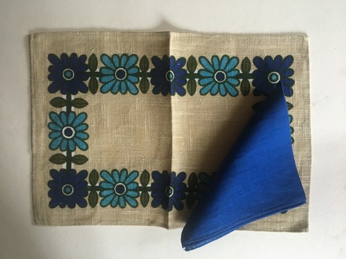 Sets table avec - sets,