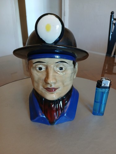 Pot tabac tête - à, mineur
