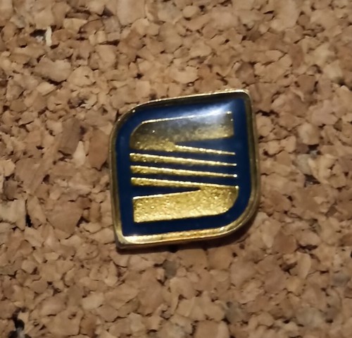 Pin seat automobile garage - seat,