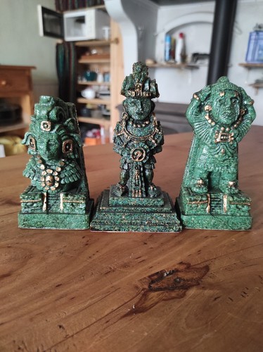 Lot trois statuettes - lot, de