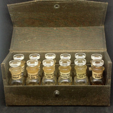 DR SAYMAN'S Coffret 1 flacons tige  testeur touche oreille en parfum et EDT