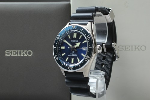 Presque comme neuve montre - comme, neuve]