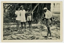 Snapshot - THE PHOTOGRAPHER Original Vintage Found Fun Photo 1950s Palm Trees