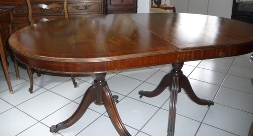 Table 19eme acajou ovale - ovale, sur