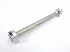 AXE DE ROUE ARRIERE TRIUMPH STREET TWIN 900 2023-2023 / NE 62874