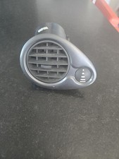 GRILLE D'AERATION  AVANT GAUCHE CONDUCTEUR   RENAULT CLIO III 3 
