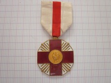 GRANDE MEDAILLE D HONNEUR CROIX ROUGE FRANCAISE  TRES BELLE