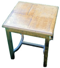 Bout de canapé Table ancienne de forme carrée plateau chêne façon parquet ...