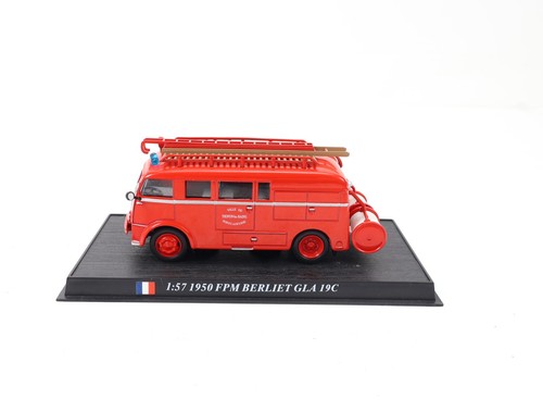 Voiture miniature del - voiture, prado