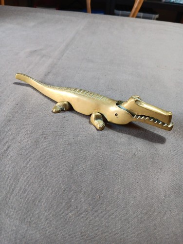 Casse noix noisette crocodile - casse,