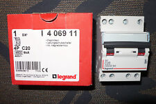 DISJONCTEUR  TETRAPOLAIRE 20A