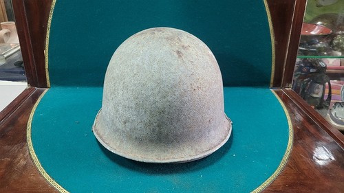 Casque militaire ancien - casque,