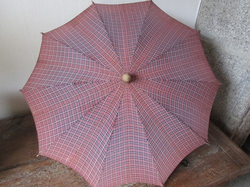 Joli parapluie ancien - , /