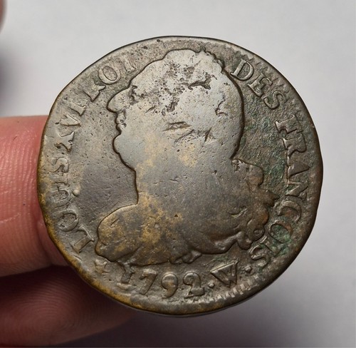 141 louis xvi - ~,