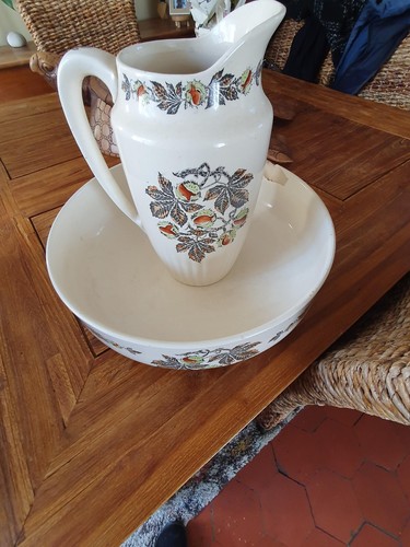 Cuvette broc toilette - et,