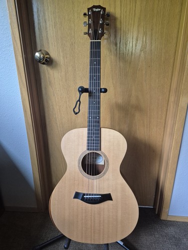 Taylor academy grand - 12,