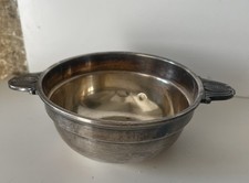 Bol à oreille Signé