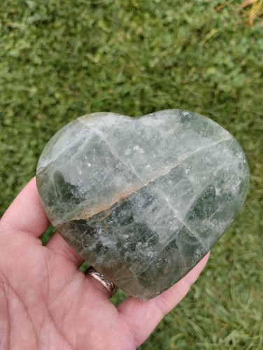 Fluorite forme coeur pierre - fluorite,