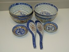 *4 BOLS PORCELAINE DE CHINE GRAINS DE RIZ ANCIENS 2 CUILLERES & 2 COUPELLES   D 