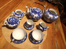 Lot de 11 pièces de  porcelaine fine   vaisselle japonaise