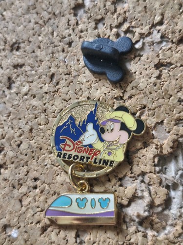 Pin pins disney - pins, resort