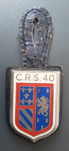 Crs sur cuir - cuir, insigne