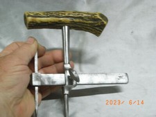 ANCIEN OUTIL METIER CUIR BLANCHARD FER FORGE CORDONNIER MAROQUINIER BOURRELIER