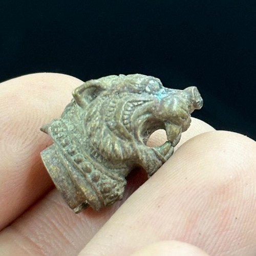 Pendentif ancien tête - , de