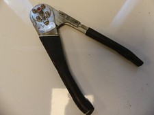 PINCE A SERTIR  COSSE  SPECIALE   TBE