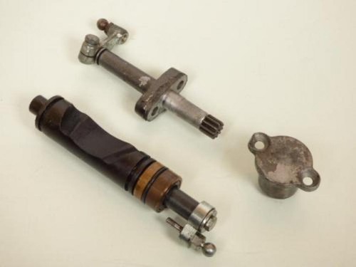Pièce moteur diverse - , origine