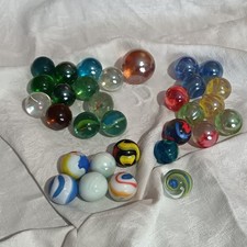 Lot De 31 Calots Différentes